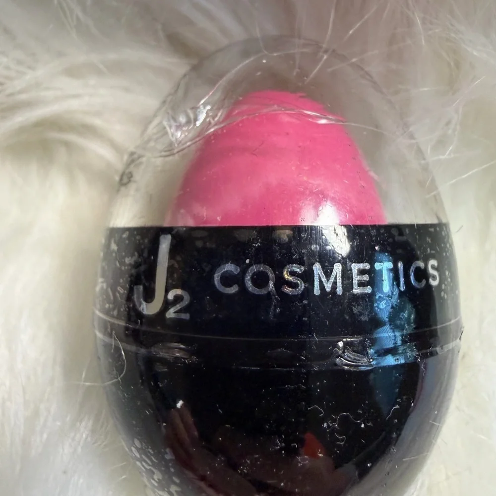 🩷5/$10 J2 Cosmetics Pink Lip Balm
